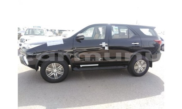 Acheter Import Voiture Toyota Fortuner Noir à Import - Dubai, Région de la Bouenza Acheter Import Voiture Toyota Fortuner Noir à Import - Dubai, Région de la Bouenza