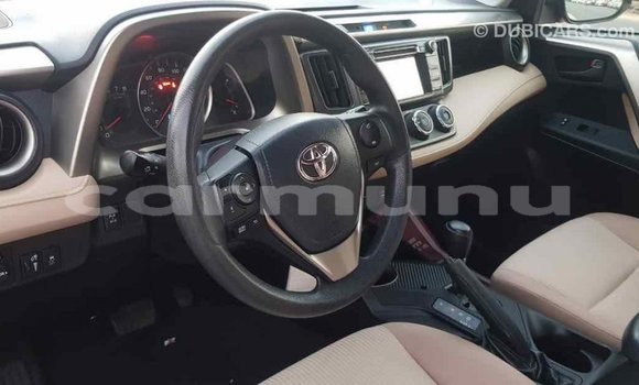 Buy Import Toyota HiAce Red Truck in Import - Dubai in Region of Bouenza Buy Import Toyota HiAce Red Truck in Import - Dubai in Region of Bouenza