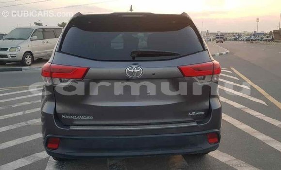 Buy Import Toyota Highlander Other Car in Import - Dubai in Region of Bouenza Buy Import Toyota Highlander Other Car in Import - Dubai in Region of Bouenza