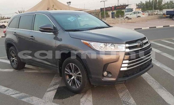Buy Import Toyota Highlander Other Car in Import - Dubai in Region of Bouenza Buy Import Toyota Highlander Other Car in Import - Dubai in Region of Bouenza
