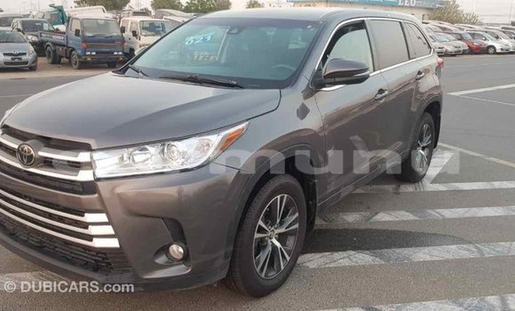 Buy Import Toyota Highlander Other Car in Import - Dubai in Region of Bouenza Buy Import Toyota Highlander Other Car in Import - Dubai in Region of Bouenza