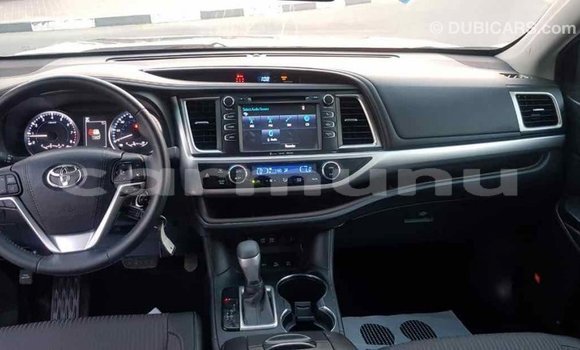 Buy Import Toyota Highlander Other Car in Import - Dubai in Region of Bouenza Buy Import Toyota Highlander Other Car in Import - Dubai in Region of Bouenza