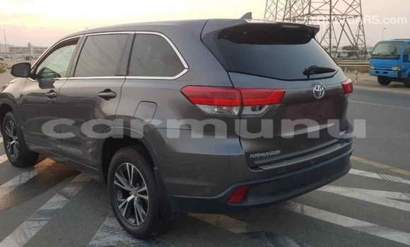 Buy Import Toyota Highlander Other Car in Import - Dubai in Region of Bouenza Buy Import Toyota Highlander Other Car in Import - Dubai in Region of Bouenza