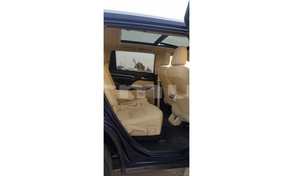 Buy Import Toyota Highlander Blue Car in Import - Dubai in Region of Bouenza Buy Import Toyota Highlander Blue Car in Import - Dubai in Region of Bouenza