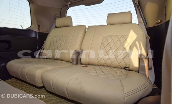 Buy Import Toyota Land Cruiser White Car in Import - Dubai in Region of Bouenza Buy Import Toyota Land Cruiser White Car in Import - Dubai in Region of Bouenza
