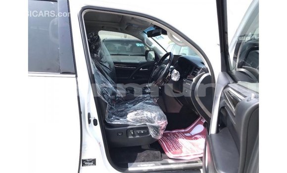 Acheter Import Voiture Lexus LX Blanc à Import - Dubai, Région de la Bouenza Acheter Import Voiture Lexus LX Blanc à Import - Dubai, Région de la Bouenza