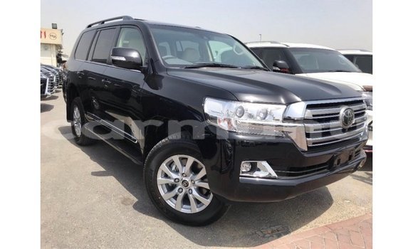 Acheter Import Voiture Toyota Land Cruiser Noir à Import - Dubai, Région de la Bouenza Acheter Import Voiture Toyota Land Cruiser Noir à Import - Dubai, Région de la Bouenza
