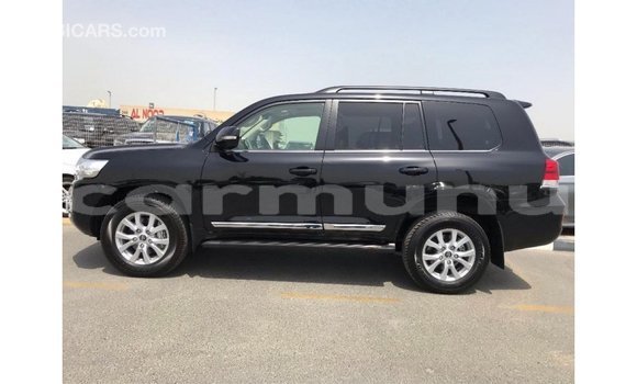 Acheter Import Voiture Toyota Land Cruiser Noir à Import - Dubai, Région de la Bouenza Acheter Import Voiture Toyota Land Cruiser Noir à Import - Dubai, Région de la Bouenza
