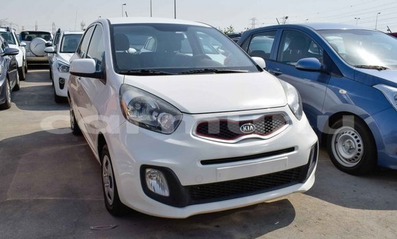 Acheter Import Voiture Kia Picanto Blanc à Import - Dubai, Région de la Bouenza