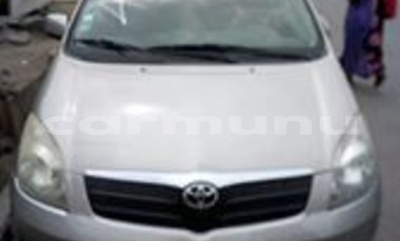 Acheter Occasion Voiture Toyota Corolla Verso Gris à Brazzaville, Commune de Brazzaville Acheter Occasion Voiture Toyota Corolla Verso Gris à Brazzaville, Commune de Brazzaville