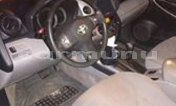 Acheter Occasion Voiture Toyota RAV4 Gris à Brazzaville, Commune de Brazzaville Acheter Occasion Voiture Toyota RAV4 Gris à Brazzaville, Commune de Brazzaville