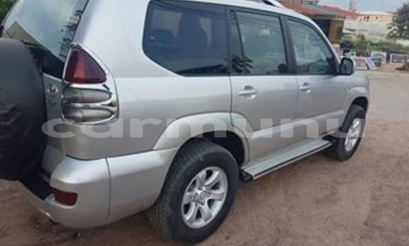 Acheter Occasion Voiture Toyota Land Cruiser Prado Gris à Brazzaville, Commune de Brazzaville Acheter Occasion Voiture Toyota Land Cruiser Prado Gris à Brazzaville, Commune de Brazzaville