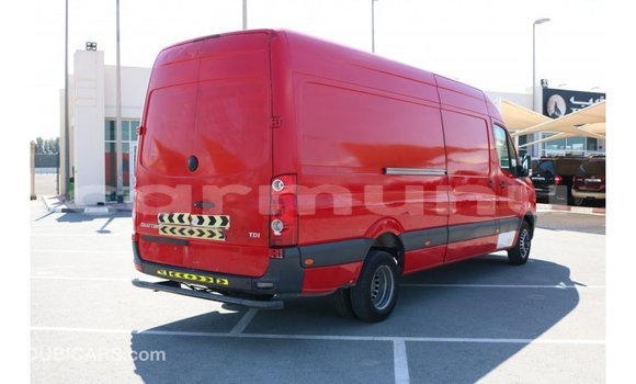 Acheter Import Utilitaire Volkswagen TRUCK Rouge à Import - Dubai, Région de la Bouenza