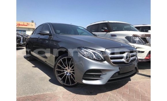Buy Import Mercedes-Benz 200 Other Car in Import - Dubai in Region of Bouenza Buy Import Mercedes-Benz 200 Other Car in Import - Dubai in Region of Bouenza