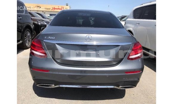 Buy Import Mercedes-Benz 200 Other Car in Import - Dubai in Region of Bouenza Buy Import Mercedes-Benz 200 Other Car in Import - Dubai in Region of Bouenza