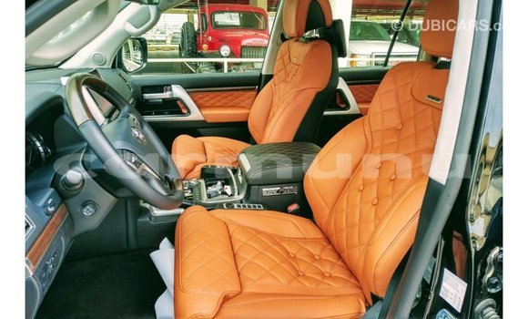 Acheter Import Voiture Toyota Land Cruiser Noir à Import - Dubai, Région de la Bouenza Acheter Import Voiture Toyota Land Cruiser Noir à Import - Dubai, Région de la Bouenza