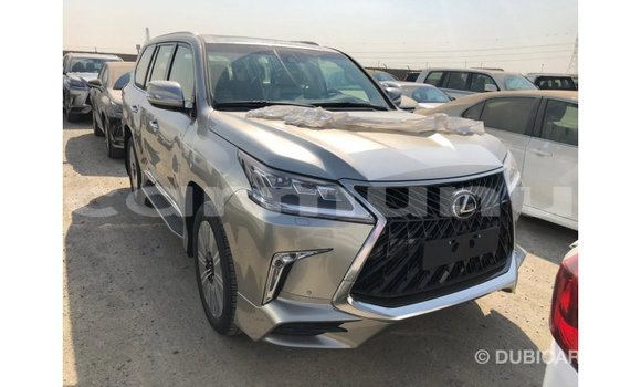 Acheter Import Voiture Lexus LX Autre à Import - Dubai, Région de la Bouenza Acheter Import Voiture Lexus LX Autre à Import - Dubai, Région de la Bouenza