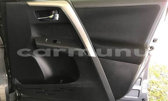 Buy Used Toyota RAV4 Beige Car in Brazzaville in Municipality of Brazzaville Buy Used Toyota RAV4 Beige Car in Brazzaville in Municipality of Brazzaville