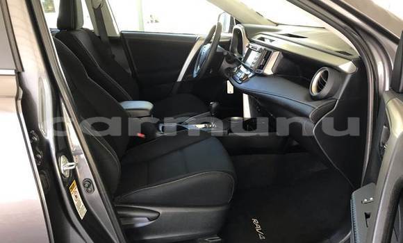 Buy Used Toyota RAV4 Beige Car in Brazzaville in Municipality of Brazzaville Buy Used Toyota RAV4 Beige Car in Brazzaville in Municipality of Brazzaville
