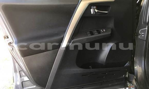 Buy Used Toyota RAV4 Beige Car in Brazzaville in Municipality of Brazzaville Buy Used Toyota RAV4 Beige Car in Brazzaville in Municipality of Brazzaville