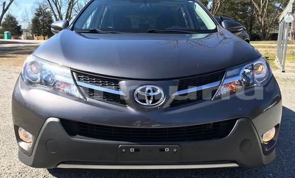 Buy Used Toyota RAV4 Beige Car in Brazzaville in Municipality of Brazzaville Buy Used Toyota RAV4 Beige Car in Brazzaville in Municipality of Brazzaville