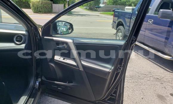 Buy Used Toyota RAV4 Beige Car in Brazzaville in Municipality of Brazzaville Buy Used Toyota RAV4 Beige Car in Brazzaville in Municipality of Brazzaville