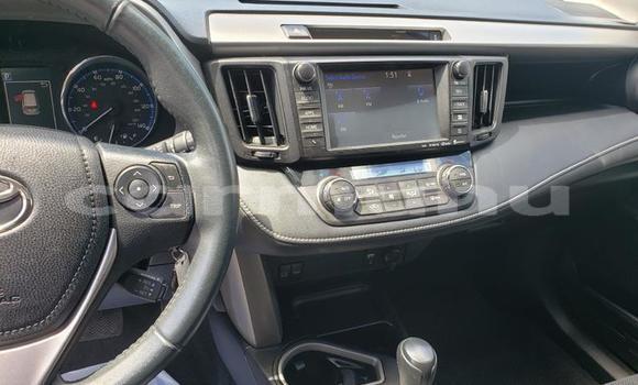 Buy Used Toyota RAV4 Beige Car in Brazzaville in Municipality of Brazzaville Buy Used Toyota RAV4 Beige Car in Brazzaville in Municipality of Brazzaville