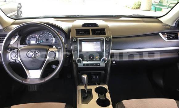 Buy Used Toyota Camry Beige Car in Brazzaville in Municipality of Brazzaville Buy Used Toyota Camry Beige Car in Brazzaville in Municipality of Brazzaville