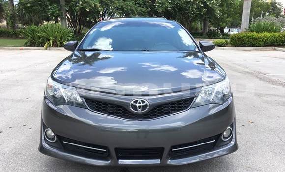 Buy Used Toyota Camry Beige Car in Brazzaville in Municipality of Brazzaville Buy Used Toyota Camry Beige Car in Brazzaville in Municipality of Brazzaville
