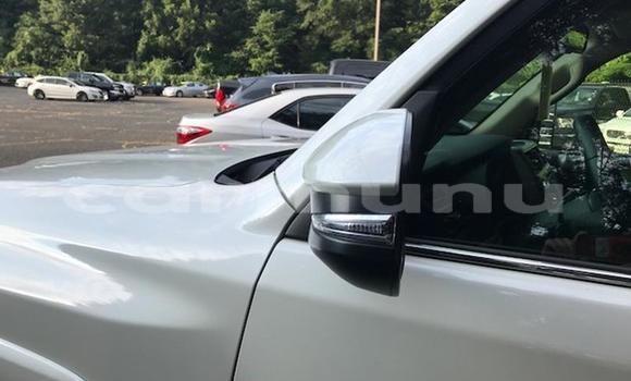 Buy Used Toyota 4Runner Green Car in Brazzaville in Municipality of Brazzaville Buy Used Toyota 4Runner Green Car in Brazzaville in Municipality of Brazzaville