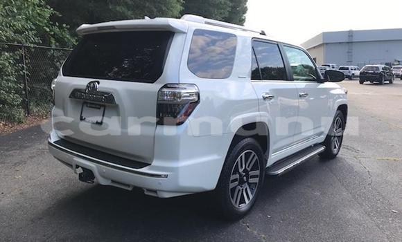 Buy Used Toyota 4Runner Green Car in Brazzaville in Municipality of Brazzaville Buy Used Toyota 4Runner Green Car in Brazzaville in Municipality of Brazzaville
