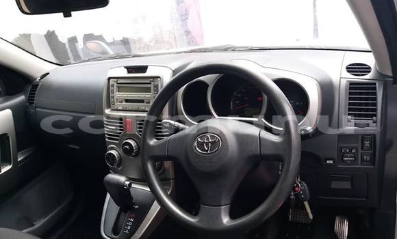 Buy Used Toyota Runx Silver Car in Brazzaville in Municipality of Brazzaville Buy Used Toyota Runx Silver Car in Brazzaville in Municipality of Brazzaville