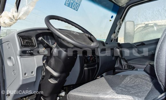 Buy Import Mercedes-Benz 190 White Car in Import - Dubai in Region of Bouenza Buy Import Mercedes-Benz 190 White Car in Import - Dubai in Region of Bouenza