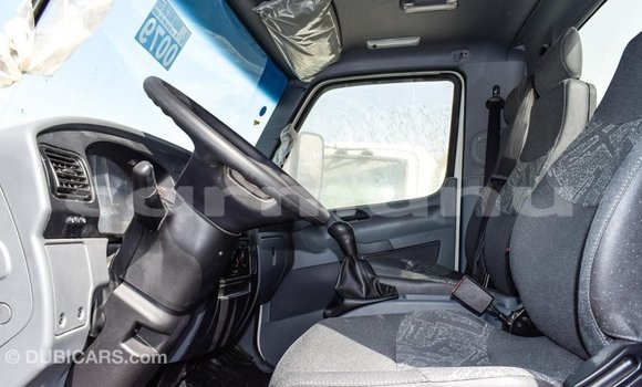 Buy Import Mercedes-Benz 190 White Car in Import - Dubai in Region of Bouenza Buy Import Mercedes-Benz 190 White Car in Import - Dubai in Region of Bouenza