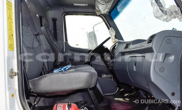 Buy Import Mercedes-Benz 190 White Car in Import - Dubai in Region of Bouenza Buy Import Mercedes-Benz 190 White Car in Import - Dubai in Region of Bouenza