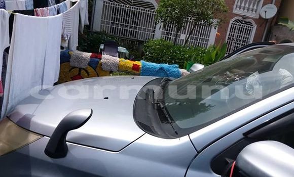 Buy Used Toyota Runx Silver Car in Brazzaville in Municipality of Brazzaville Buy Used Toyota Runx Silver Car in Brazzaville in Municipality of Brazzaville