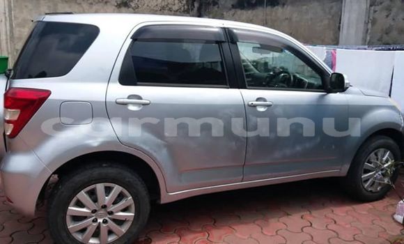 Buy Used Toyota Runx Silver Car in Brazzaville in Municipality of Brazzaville Buy Used Toyota Runx Silver Car in Brazzaville in Municipality of Brazzaville